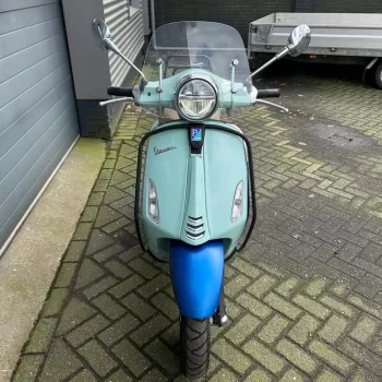 Piaggio Vespa Sprint Primavera 4T 45 km/h 3.943 km.