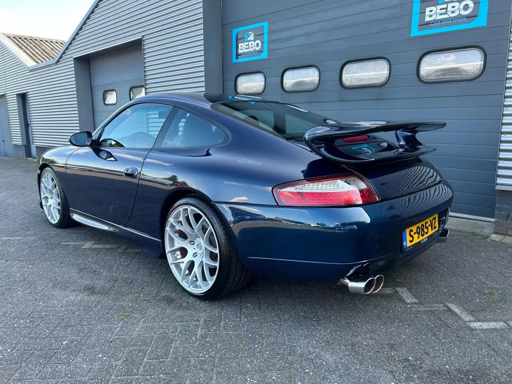 Porsche 911 996 3.4 Coupé Carrera 4